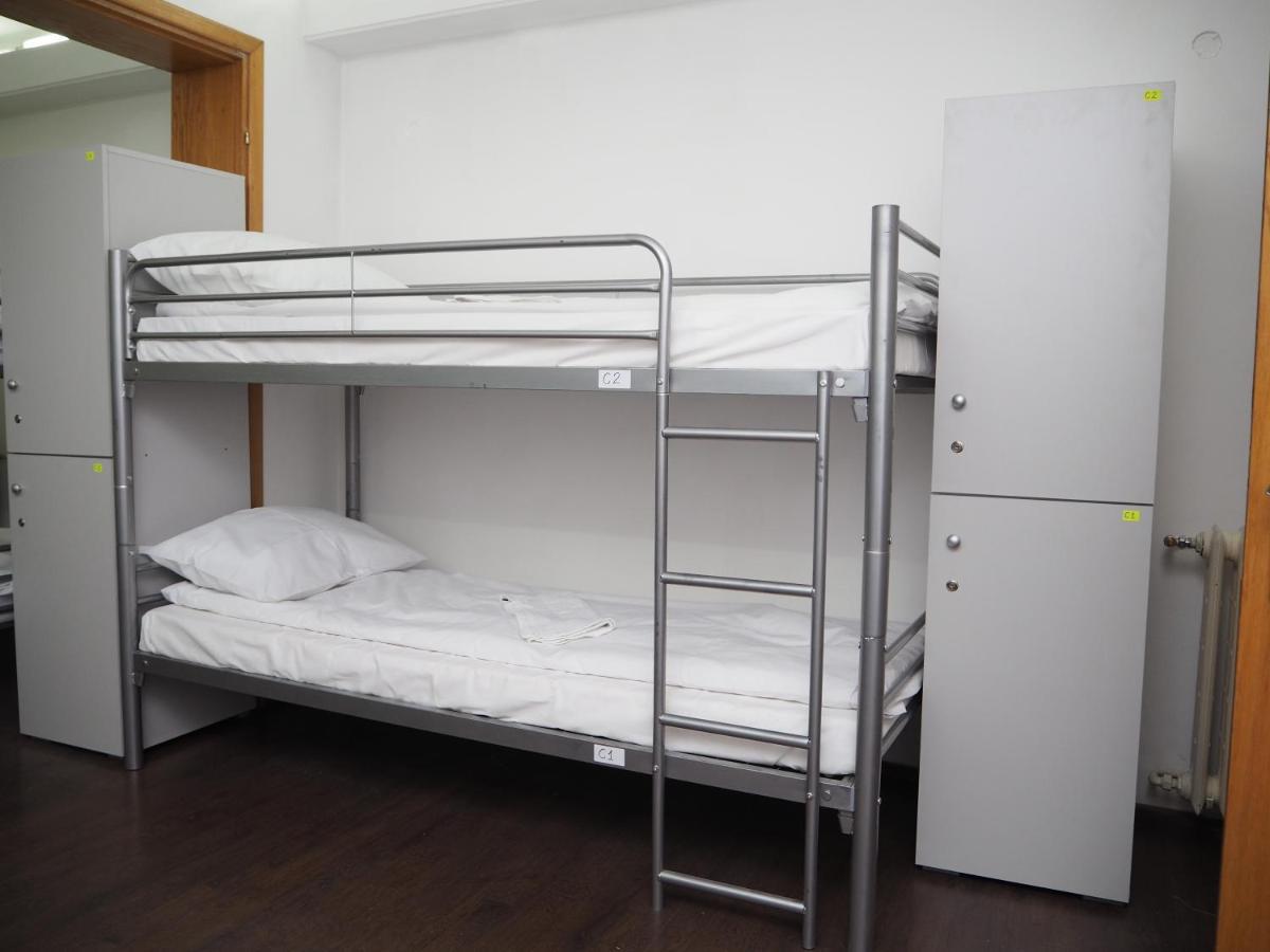 Sleep Inn Hostel Bucureşti Ngoại thất bức ảnh